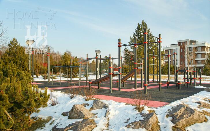 3-этажный таунхаус 264.6 м² с отделкой