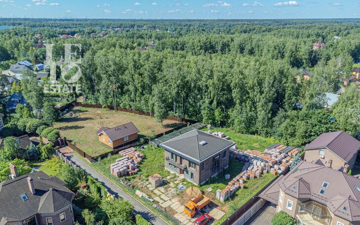 2-этажный коттедж 498 м² без отделки