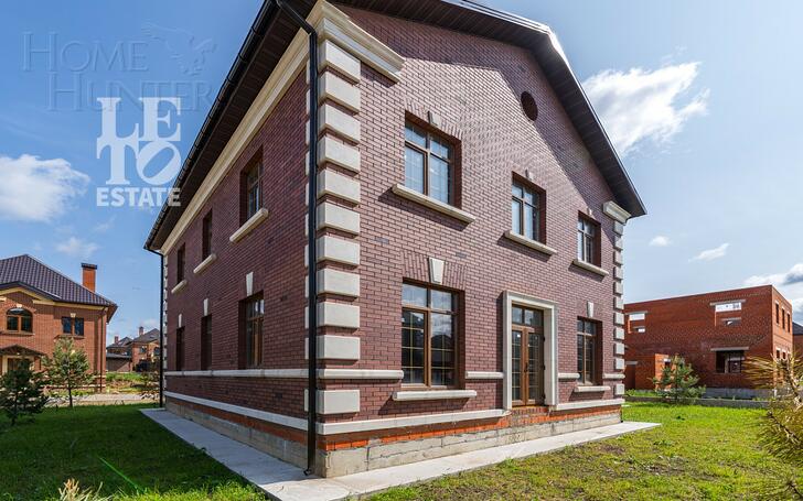 2-этажный коттедж 320 м² без отделки