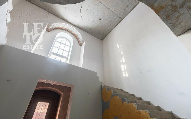 3-этажный коттедж 950 м² без отделки
