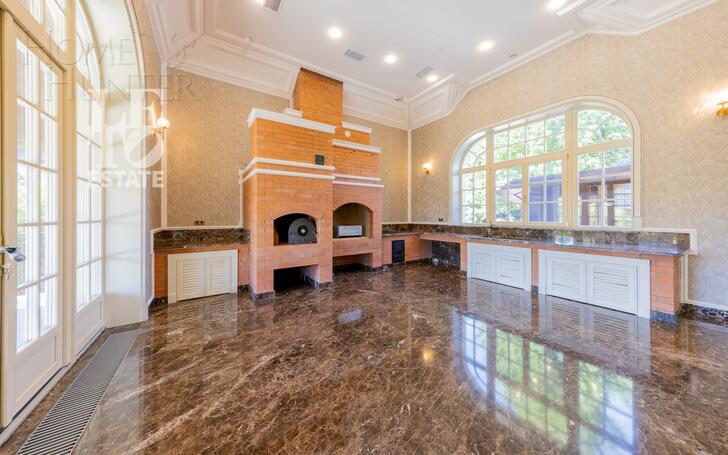 2-этажный коттедж 1 700 м² с отделкой
