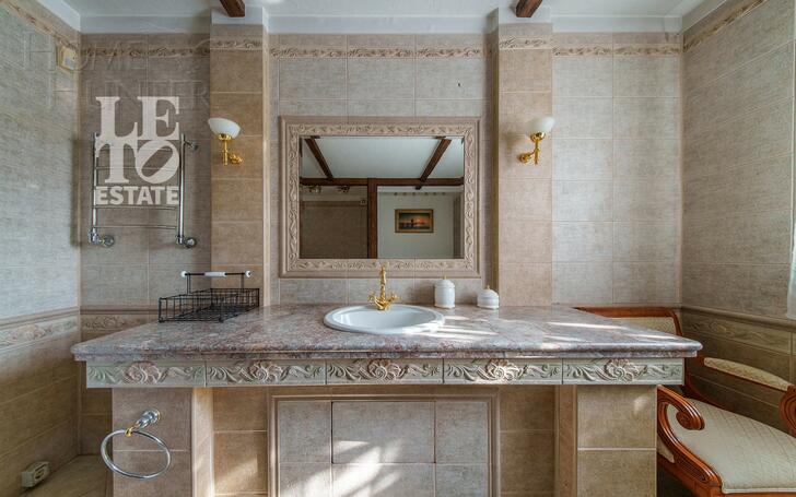3-этажный коттедж 475 м² с отделкой