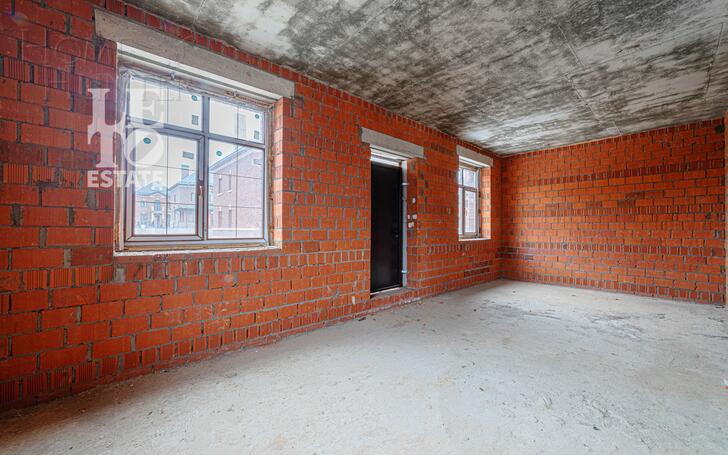 2-этажный коттедж 320 м² без отделки