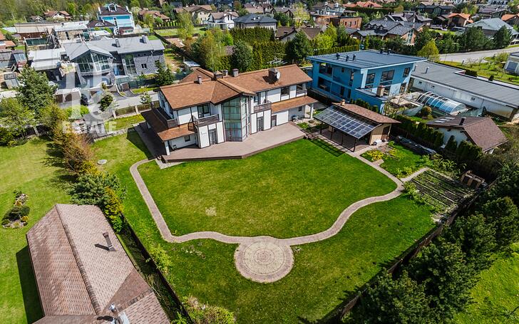 2-этажный коттедж 417 м² с отделкой