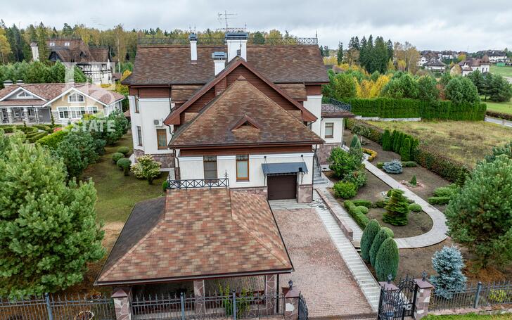 2-этажный коттедж 700 м² с отделкой