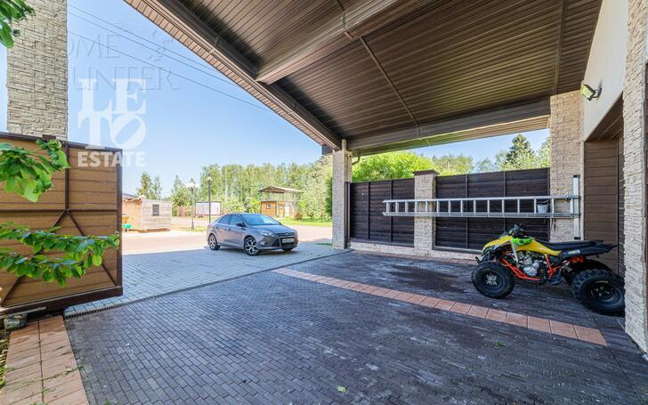 2-этажный коттедж 702.5 м² с отделкой