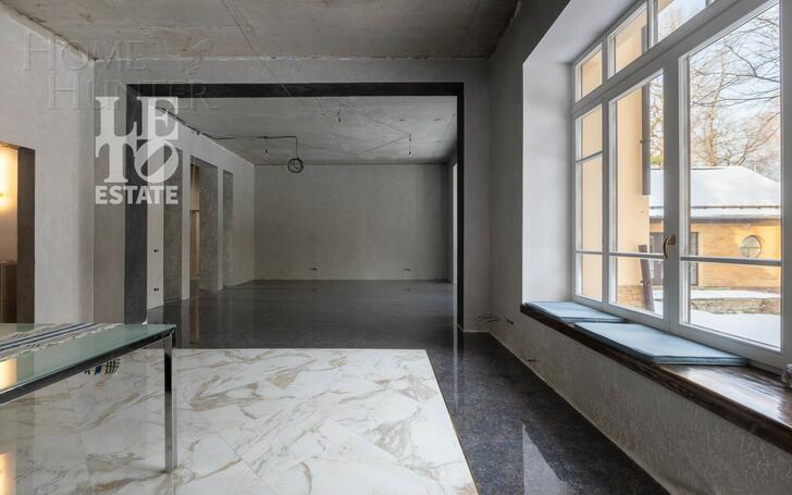 3-этажный коттедж 950 м² без отделки