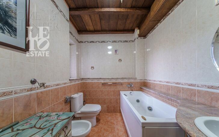 3-этажный коттедж 475 м² с отделкой