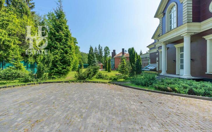 2-этажный коттедж 3 817 м² с отделкой