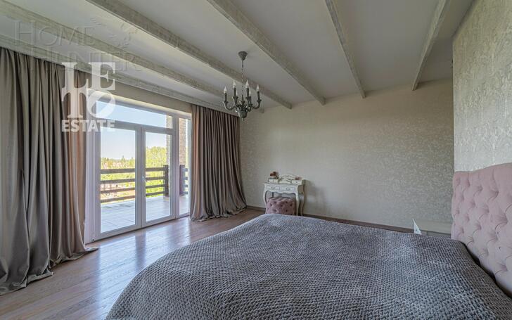 2-этажный коттедж 702.5 м² с отделкой