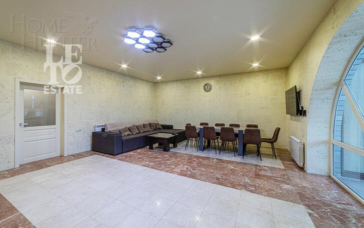3-этажный коттедж 673.2 м² с отделкой