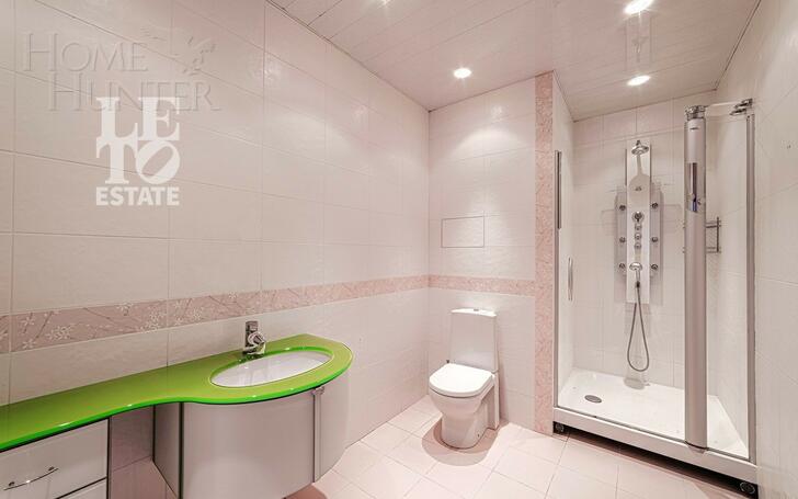 3-этажный коттедж 742 м² с отделкой