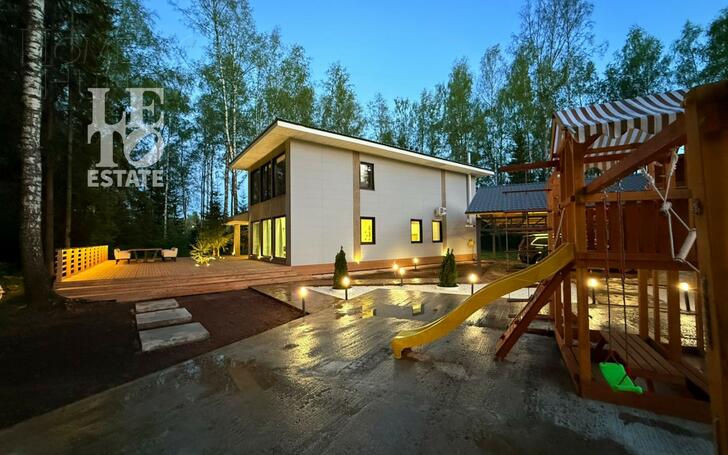 2-этажный коттедж 257 м² с отделкой