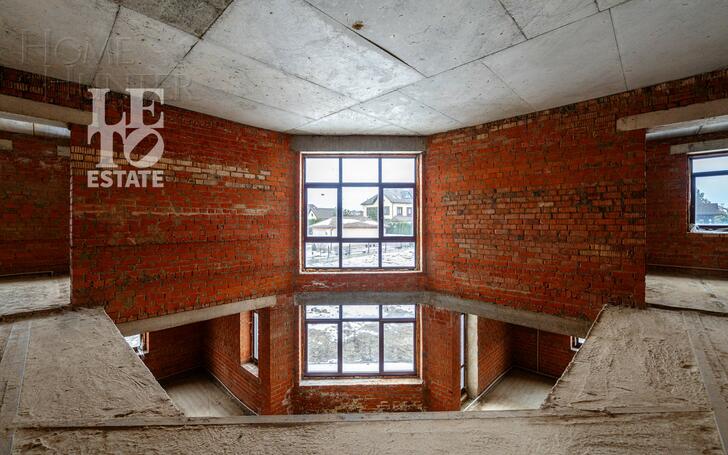 2-этажный коттедж 820 м² без отделки