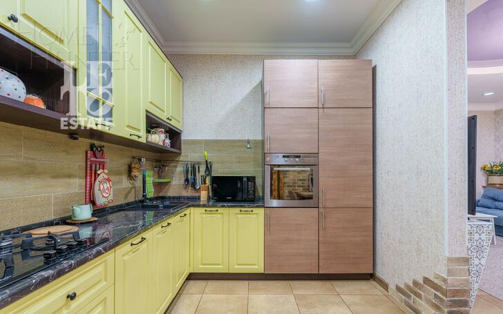 2-этажный таунхаус 428 м² с отделкой