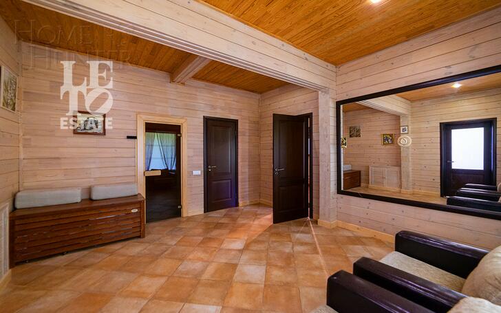 2-этажный коттедж 350 м² с отделкой