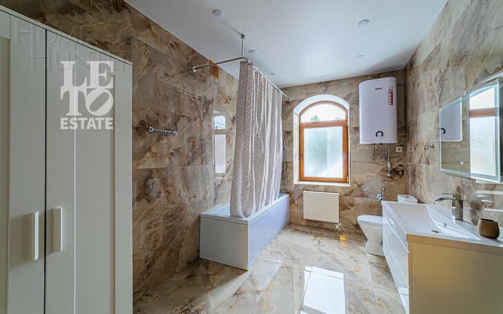 3-этажный коттедж 673.2 м² с отделкой