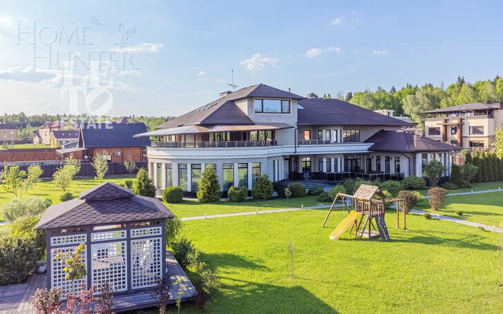 2-этажный коттедж 1 150 м² с отделкой