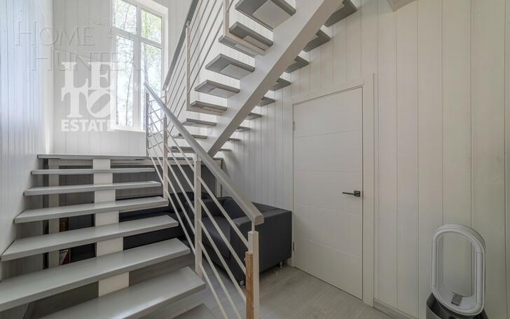 2-этажный коттедж 257 м² с отделкой