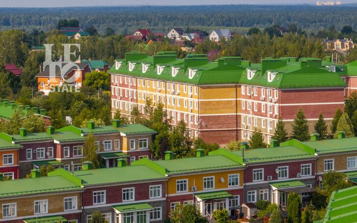 3-этажный коттедж 500 м² с отделкой