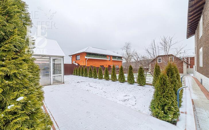 3-этажный коттедж 673.2 м² с отделкой