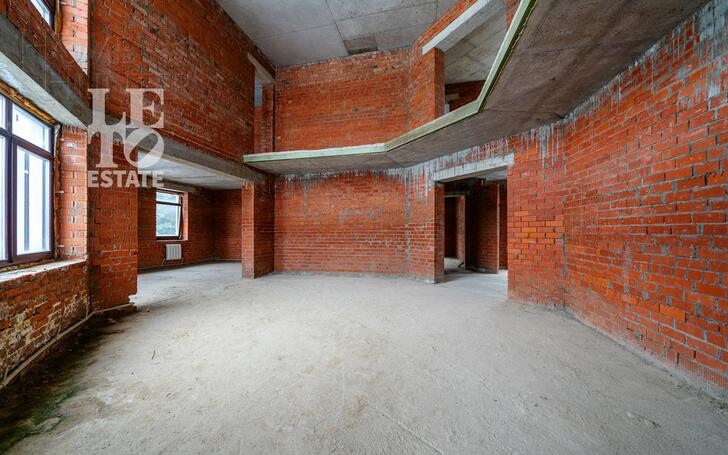 2-этажный коттедж 820 м² без отделки