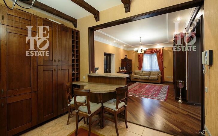3-этажный коттедж 520 м² с отделкой