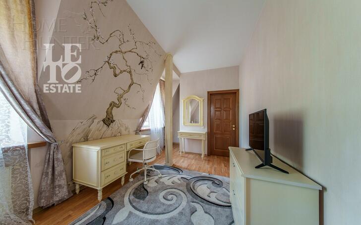 3-этажный коттедж 475 м² с отделкой