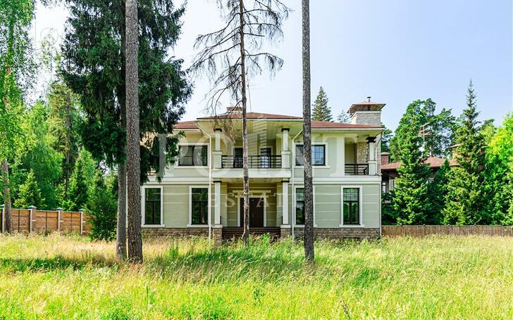 2-этажный коттедж 640 м² с отделкой