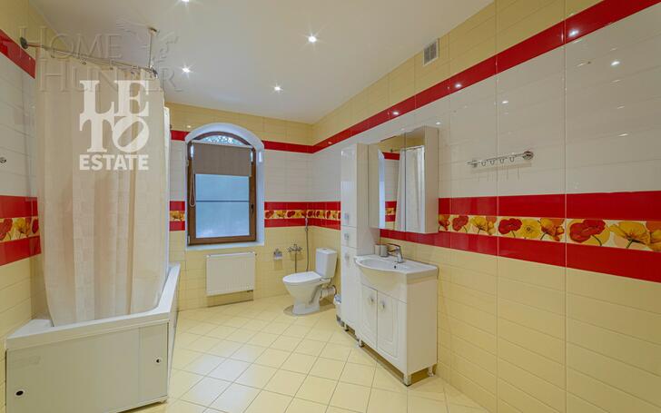 3-этажный коттедж 673.2 м² с отделкой