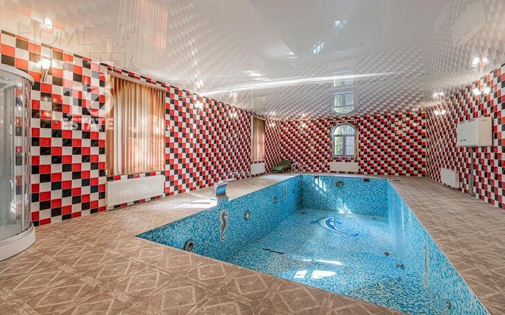 2-этажный коттедж 699.6 м² с отделкой