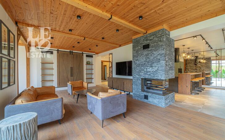 2-этажный коттедж 650 м² с отделкой