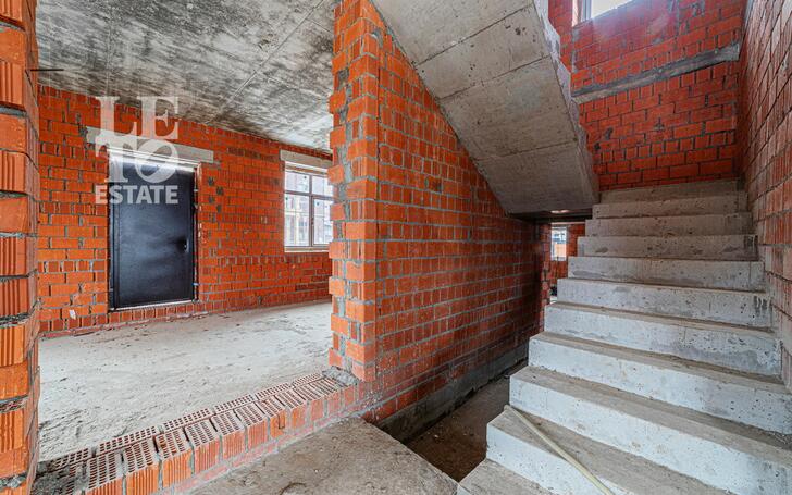 2-этажный коттедж 320 м² без отделки