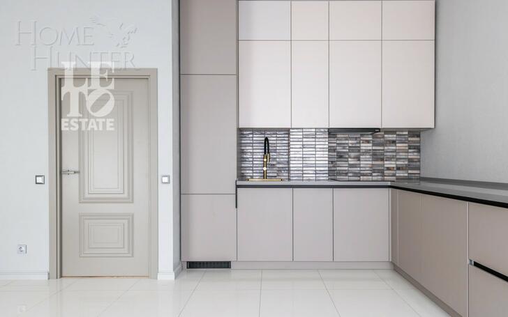 3-этажный таунхаус 250 м² с отделкой