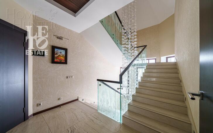 2-этажный коттедж 680 м² с отделкой
