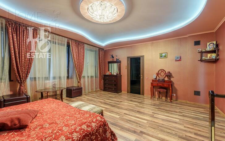 2-этажный коттедж 500 м² с отделкой