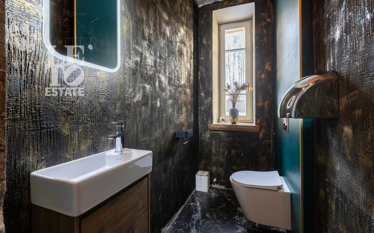 3-этажный коттедж 950 м² без отделки