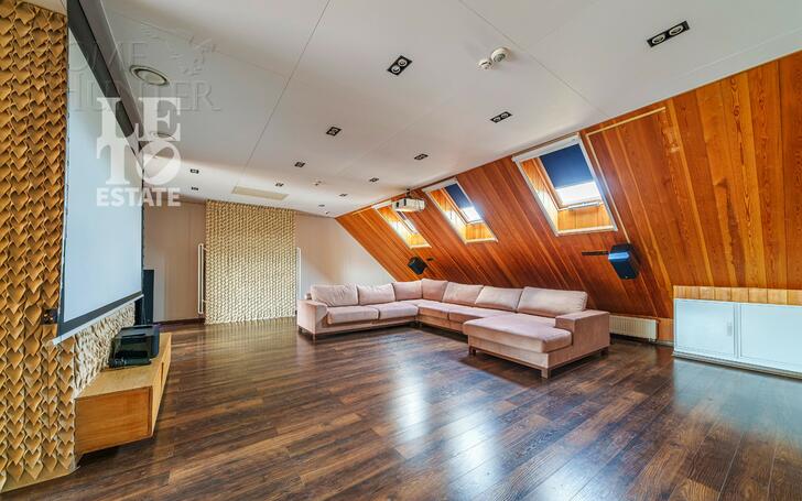 3-этажный коттедж 500 м² с отделкой
