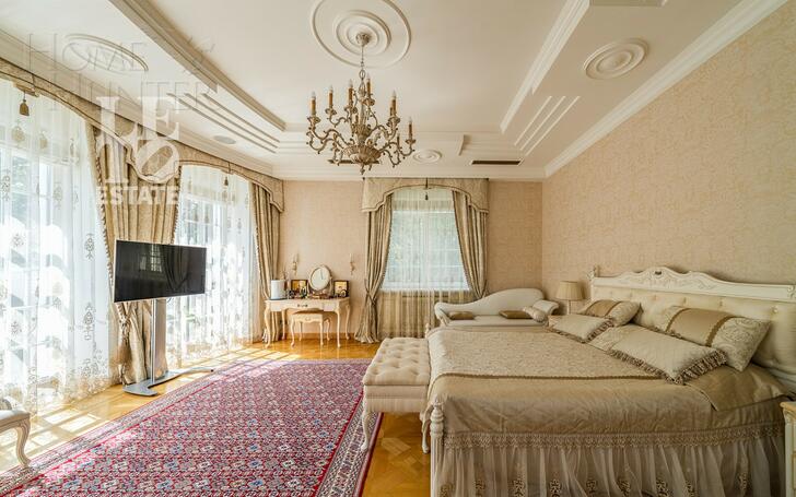 2-этажный коттедж 1 500 м² с отделкой