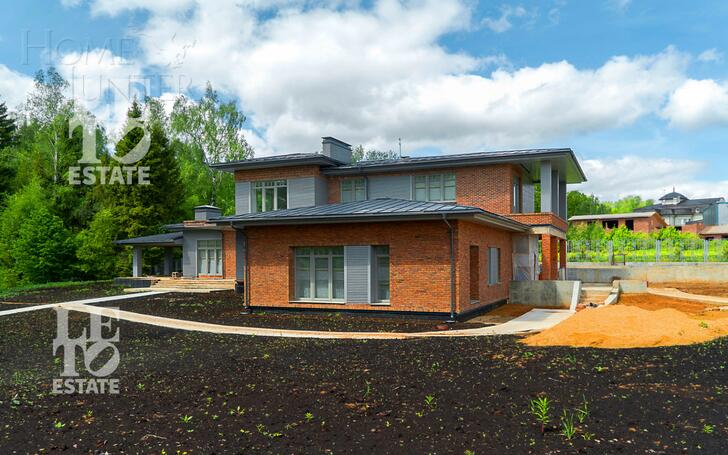 2-этажный коттедж 539.3 м² без отделки