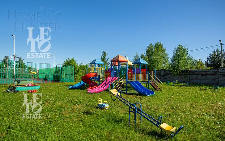 2-этажный коттедж 539.3 м² без отделки