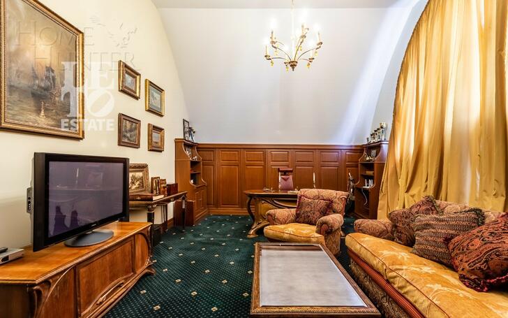 3-этажный коттедж 750 м² с отделкой