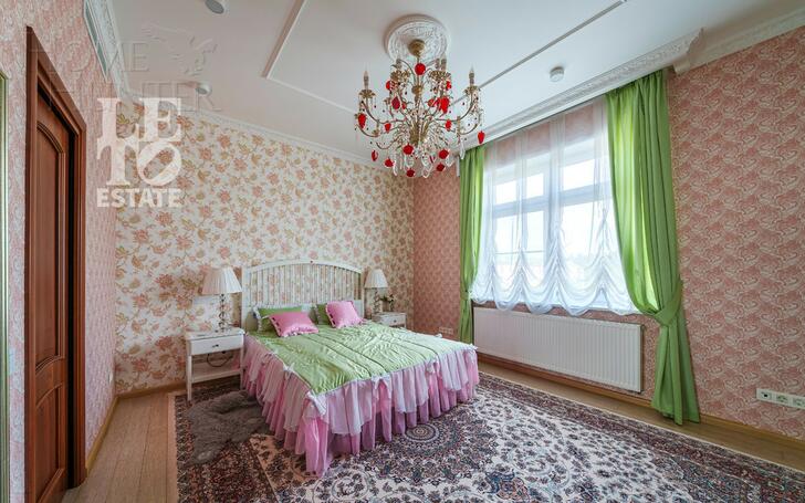3-этажный коттедж 500 м² с отделкой