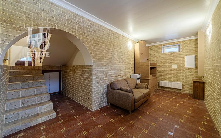 3-этажный коттедж 673.2 м² с отделкой