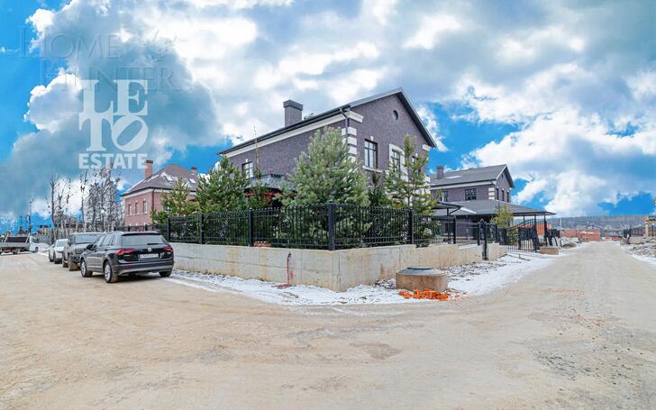 2-этажный коттедж 320 м² без отделки