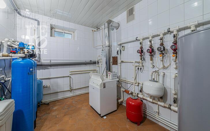 3-этажный коттедж 673.2 м² с отделкой