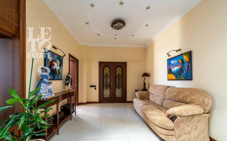 2-этажный коттедж 461.4 м² с отделкой
