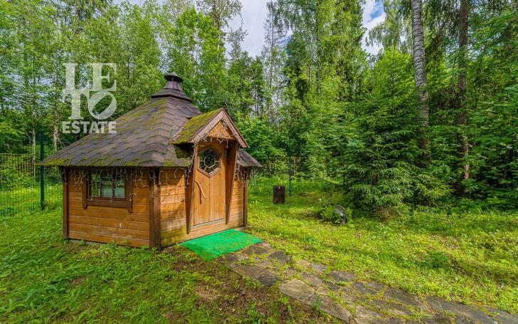 2-этажный коттедж 360 м² с отделкой