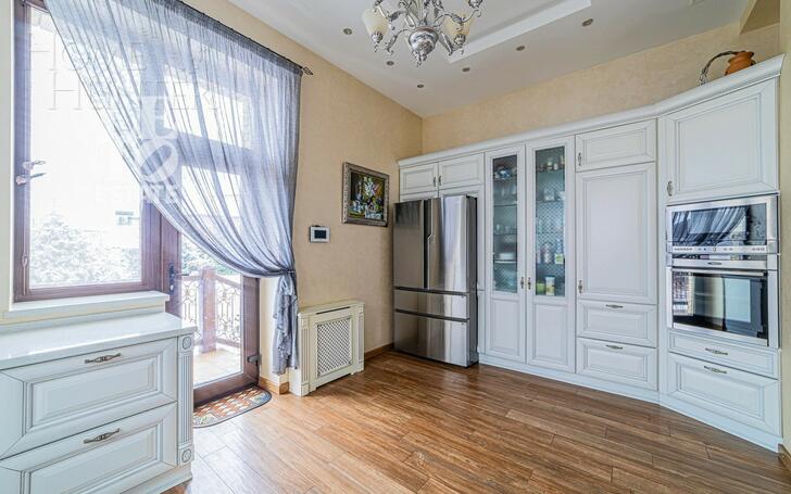 2-этажный коттедж 800 м² с отделкой