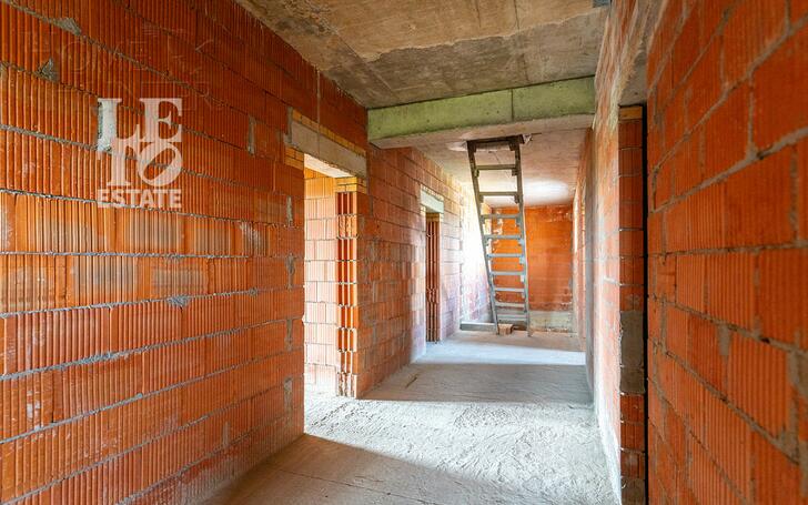 2-этажный коттедж 480 м² без отделки
